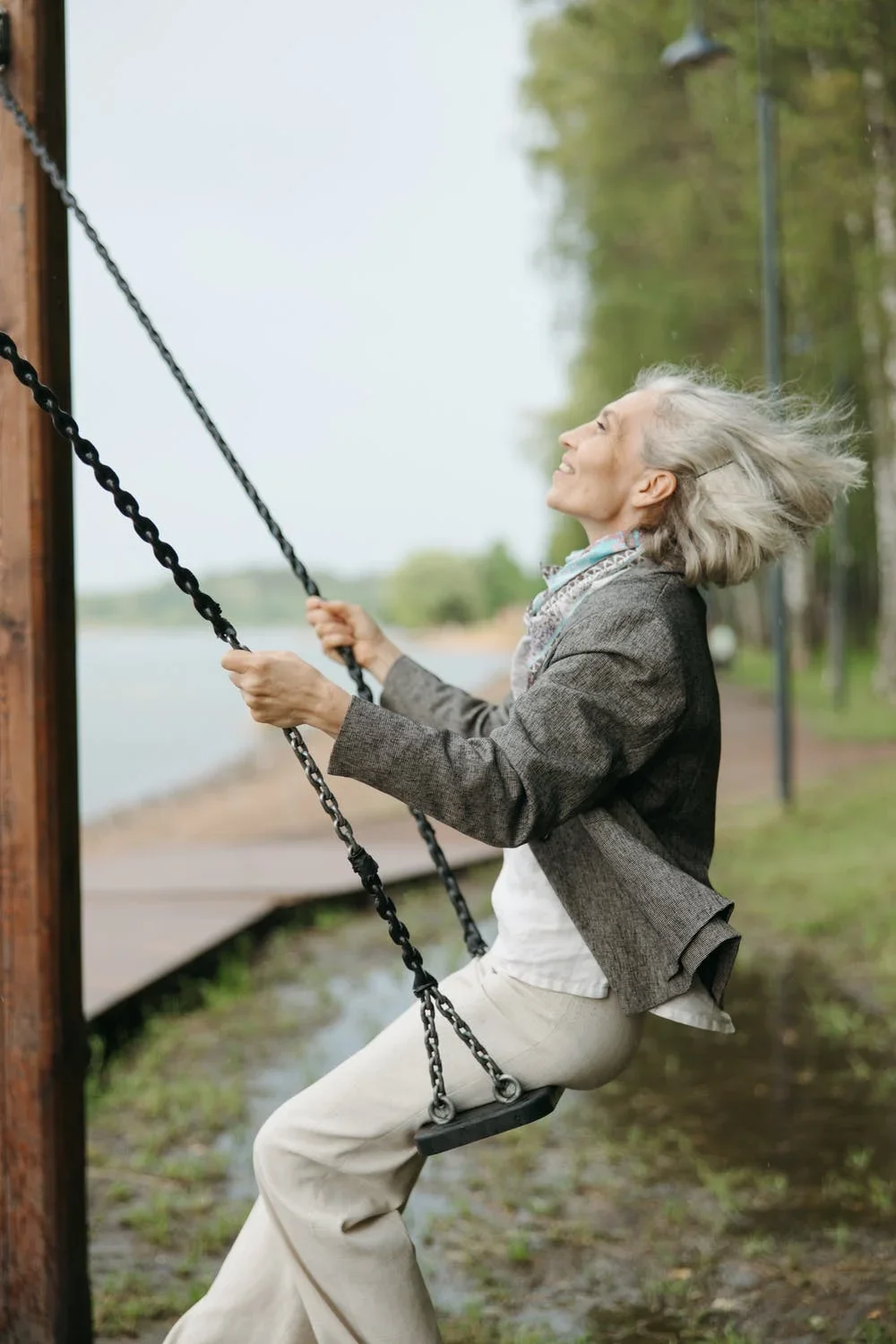 8 Outdoor Safety Tips for Seniors