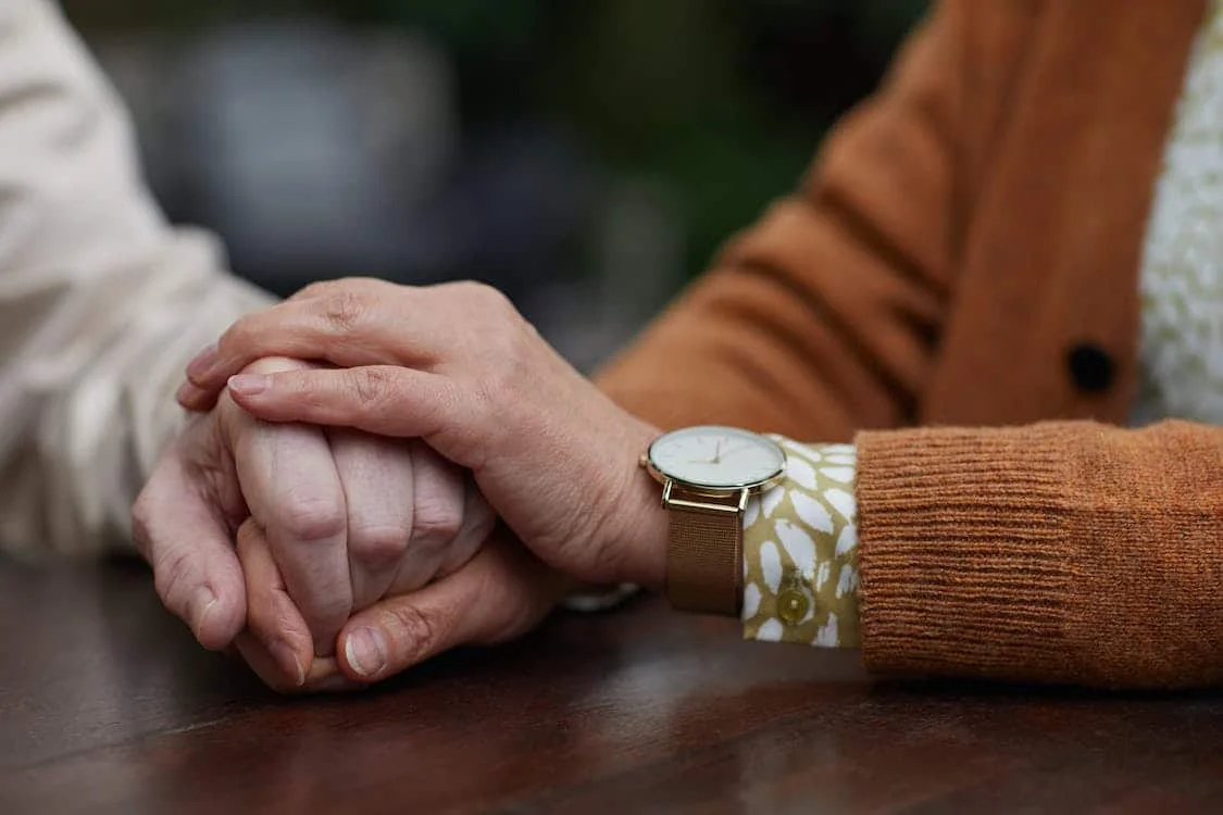 National Grief Awareness Day: Grief's Impact on Seniors and Their Loved Ones
