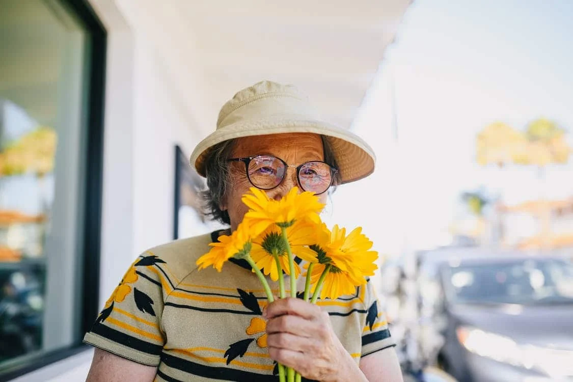 National Senior Citizens Day: How to Celebrate Safely