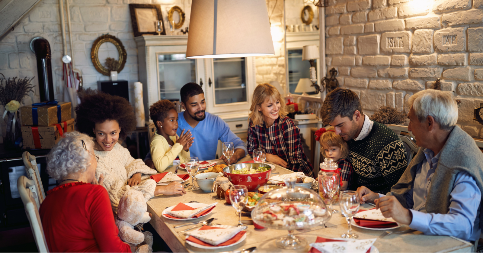 Essential Tips for Hosting a Senior-Friendly Holiday Party